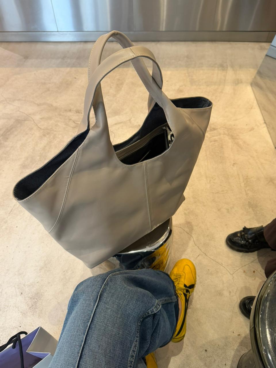 Beige tote