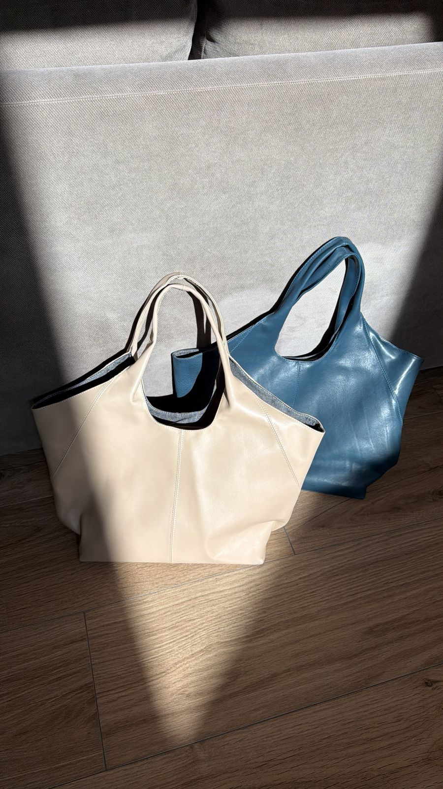 Blue tote